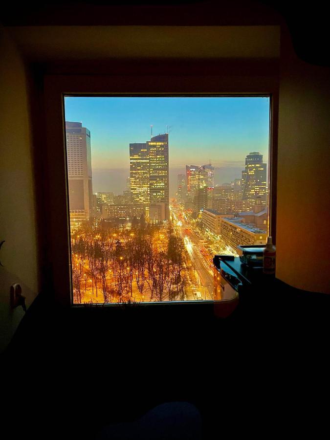 Super Apartament BLUE Ścisłe Centrum Dwie Linie Metra Netflix WiFi 300 Mbs Panorama Miasta Varşovia Exterior foto